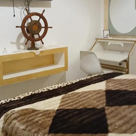 Controvento Near Train Station * 斯培西亚