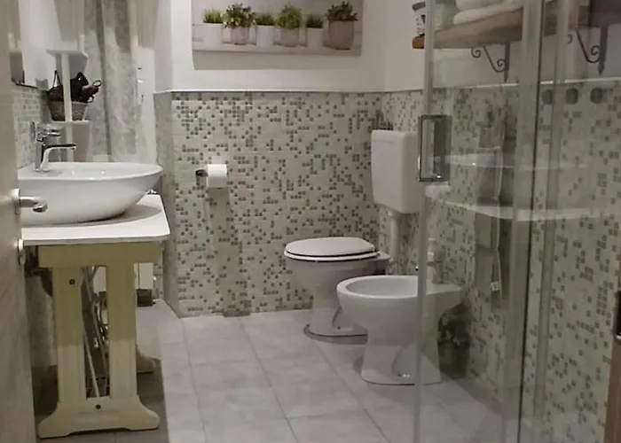 Controvento Near Train Station * 斯培西亚