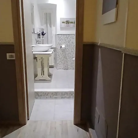 Apartment Controvento Near Train Station La Spezia