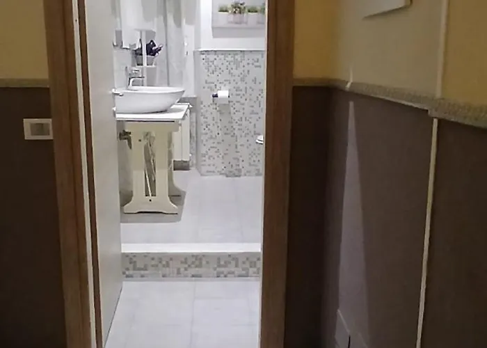 Apartment Controvento Near Train Station La Spezia