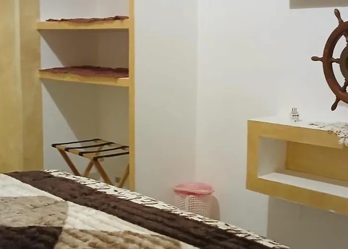 Controvento Near Train Station Apartamento *