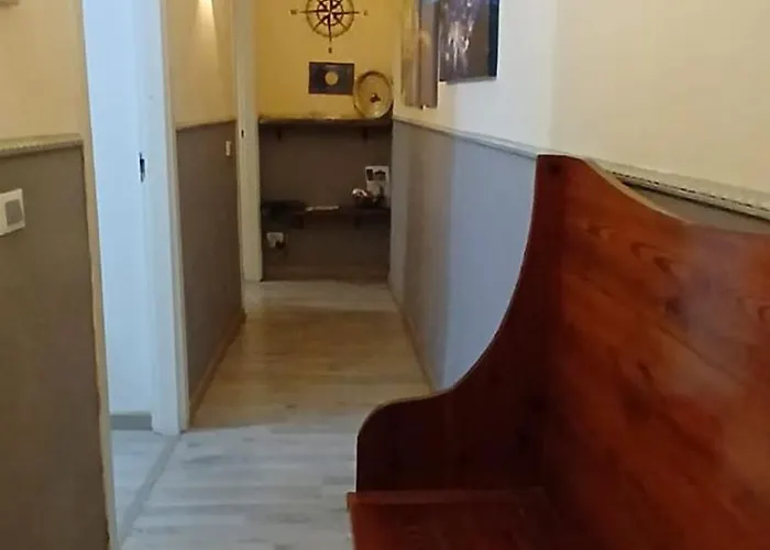 Controvento Near Train Station